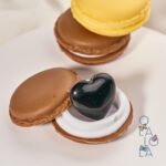 obsidiana tallada en diseño corazón, piedra protectora. Cuarzo obsidiana.